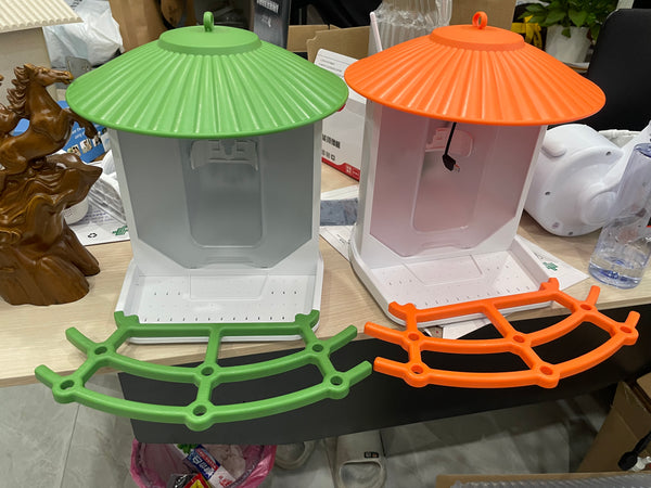 Alimentador de pássaros com câmera e reconhecimento de pássaros AI para o jardim